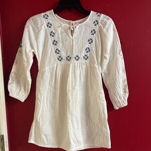 Old Navy Cream embroidered dress size 8